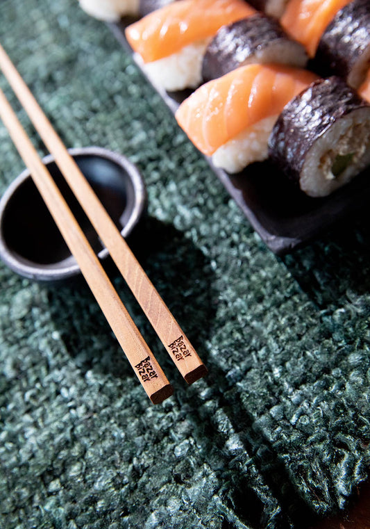 <tc>Teak Root Chop Sticks

</tc>